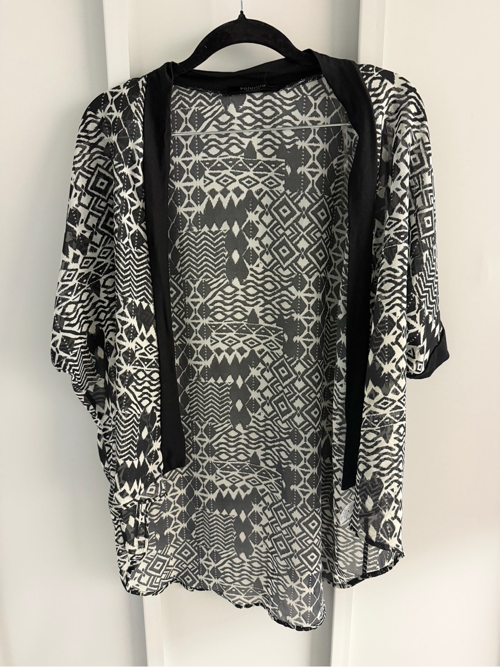 Solemio LA Black & White Geometric Sheer Bolero Kimono - Size Small